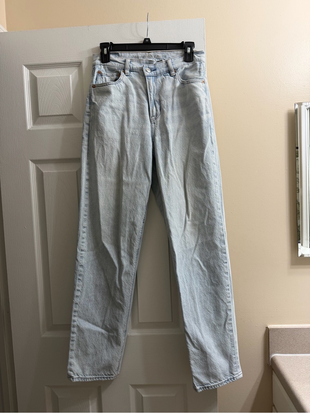 Classic High-Rise Light Blue Women's Jeans